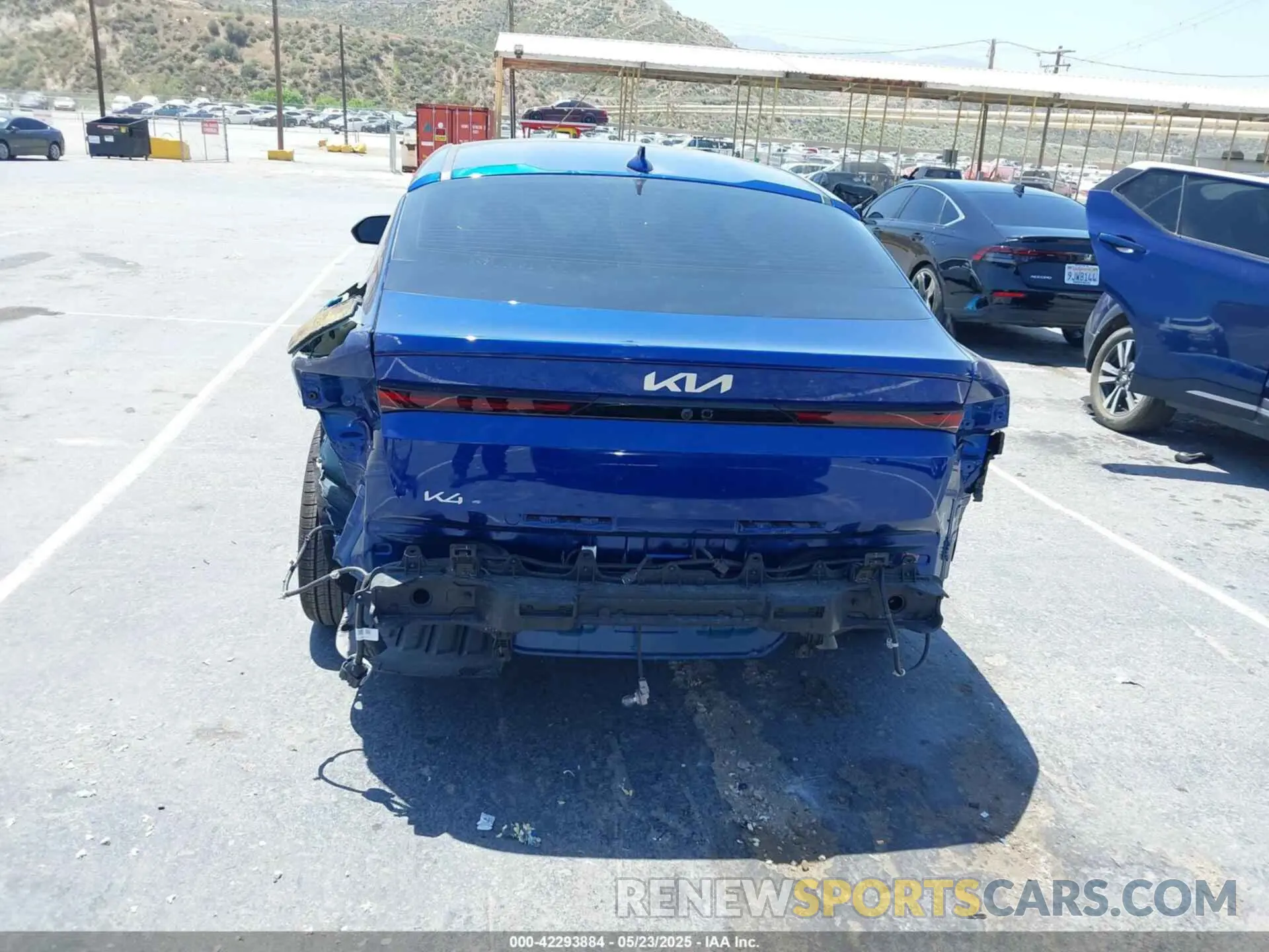 17 fotografías del automóvil dañado 3KPFU4DE8SE111546 KIA K4 2025
