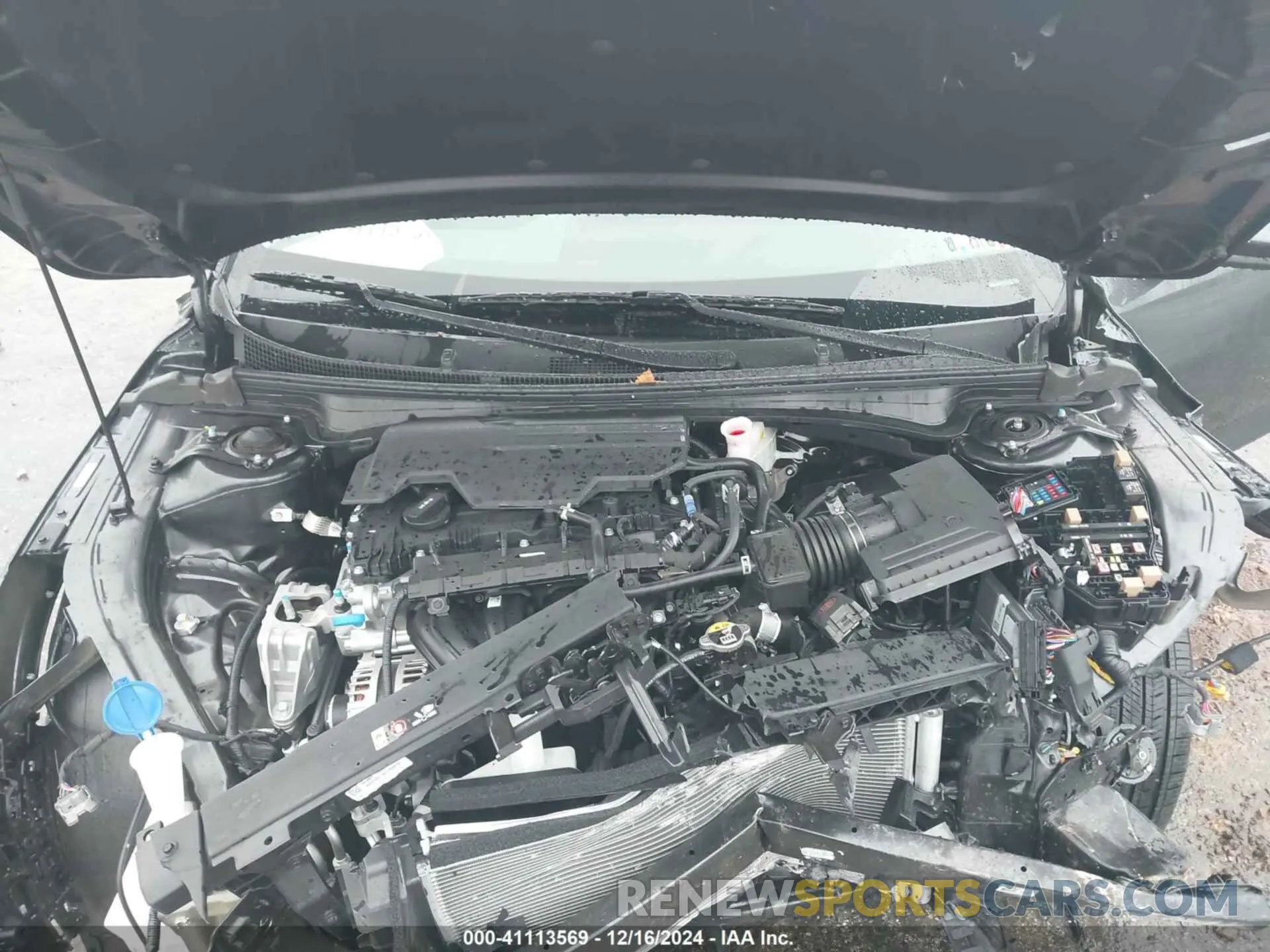 10 fotografías del automóvil dañado 3KPFU4DE9SE020236 KIA K4 2025