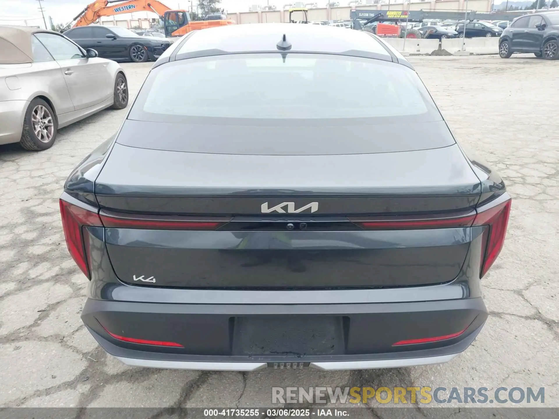 17 fotografías del automóvil dañado 3KPFU4DE9SE034492 KIA K4 2025