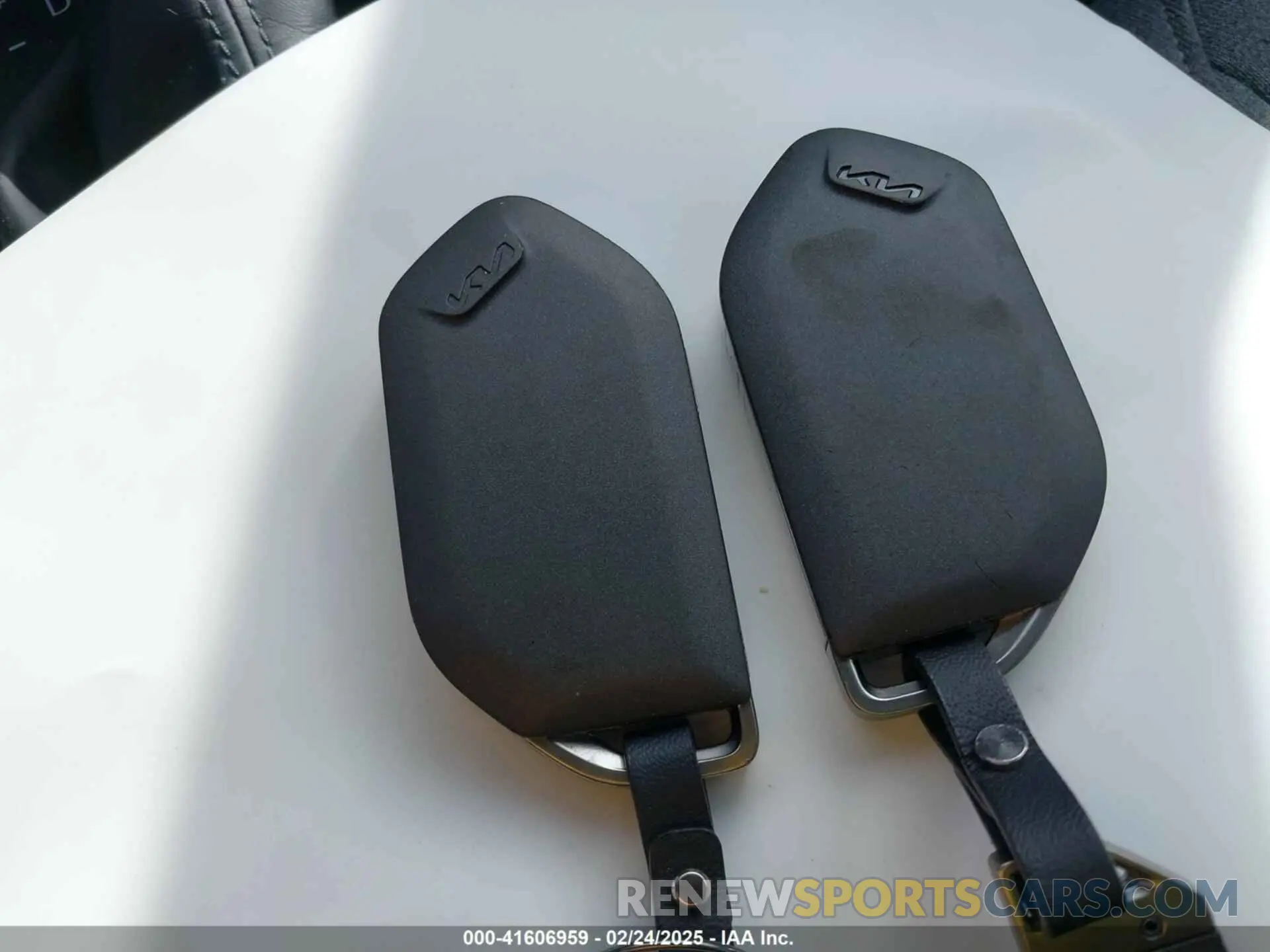 11 fotografías del automóvil dañado 3KPFU4DEXSE007673 KIA K4 2025