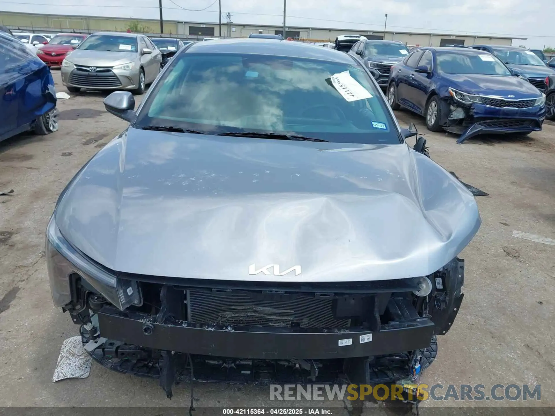 13 fotografías del automóvil dañado 3KPFU4DEXSE008693 KIA K4 2025