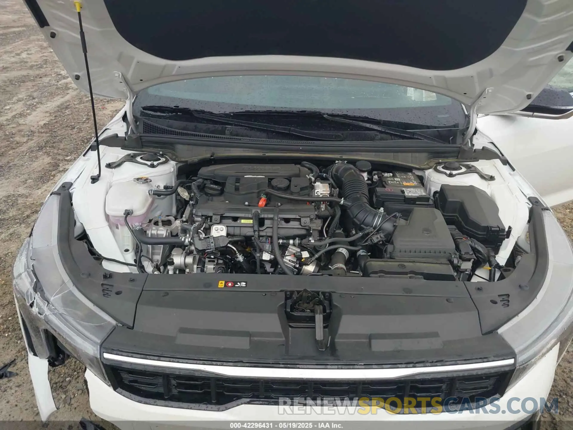 10 fotografías del automóvil dañado 3KPFW4DC8SE083112 KIA K4 2025