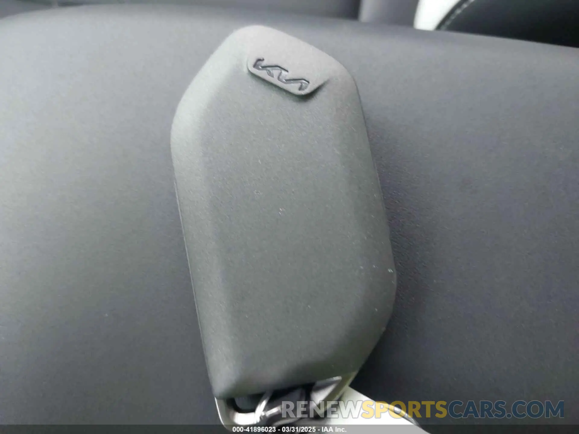 11 fotografías del automóvil dañado 3KPFW4DE7SE043749 KIA K4 2025