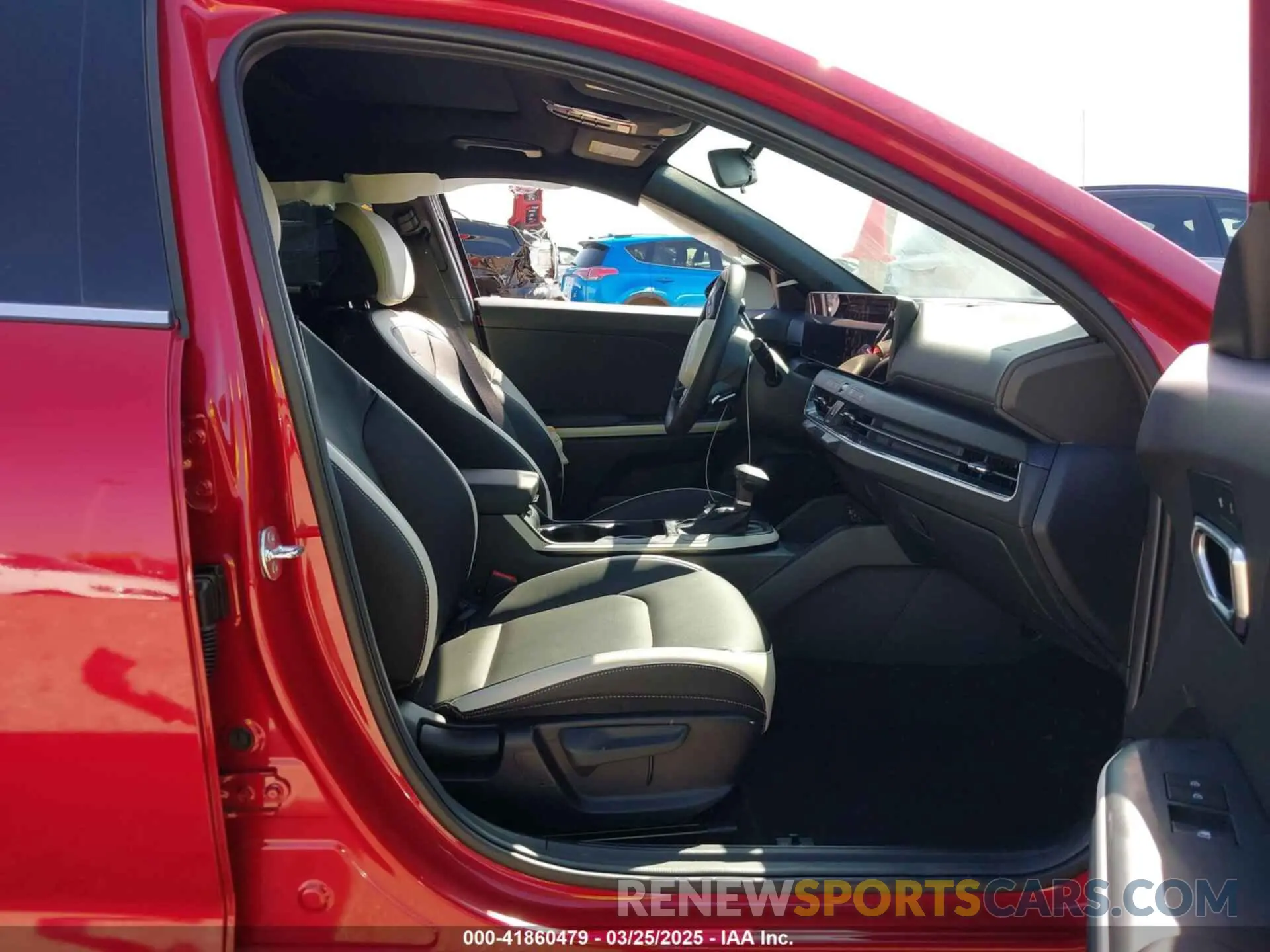 5 fotografías del automóvil dañado 3KPFW4DE8SE079207 KIA K4 2025