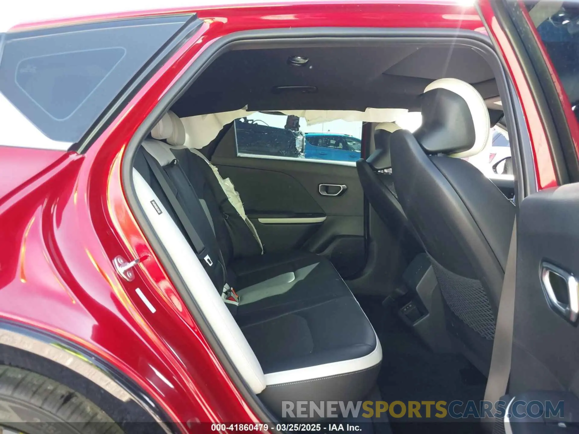 8 fotografías del automóvil dañado 3KPFW4DE8SE079207 KIA K4 2025