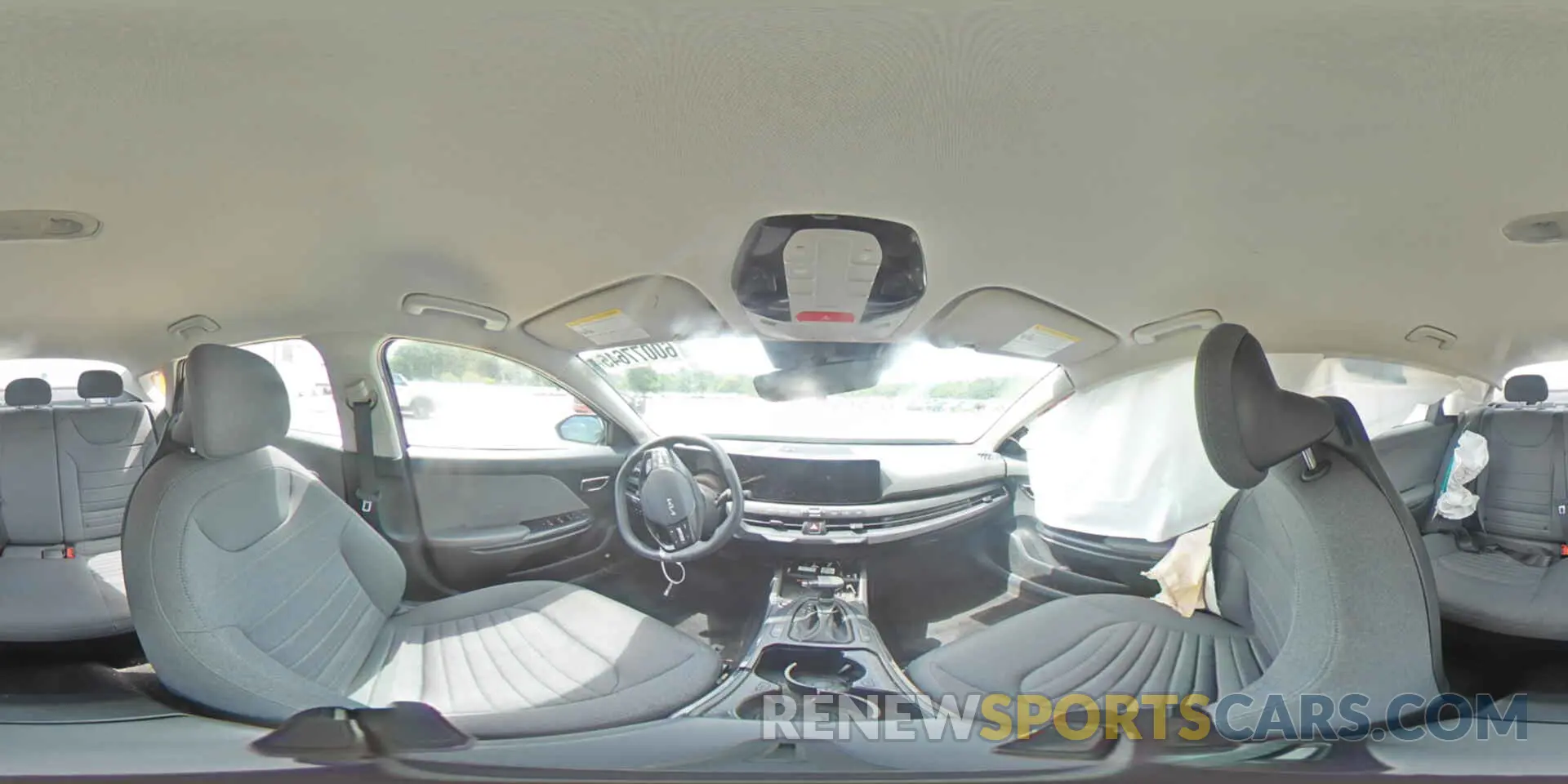 14 fotografías del automóvil dañado 3KPFU4DE4SE010522 KIA K4 EX 2025
