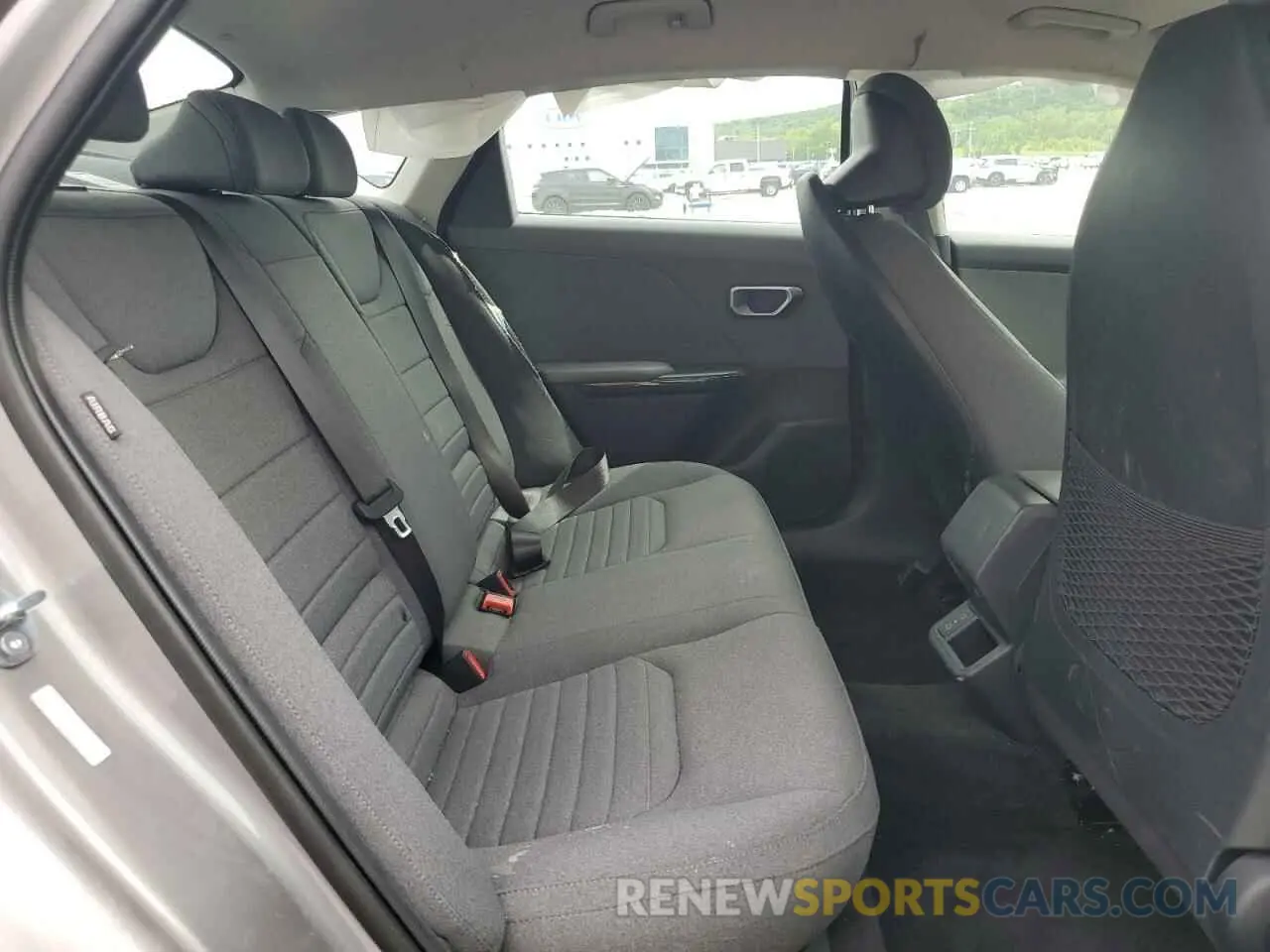 10 fotografías del automóvil dañado 3KPFU4DE4SE067674 KIA K4 EX 2025