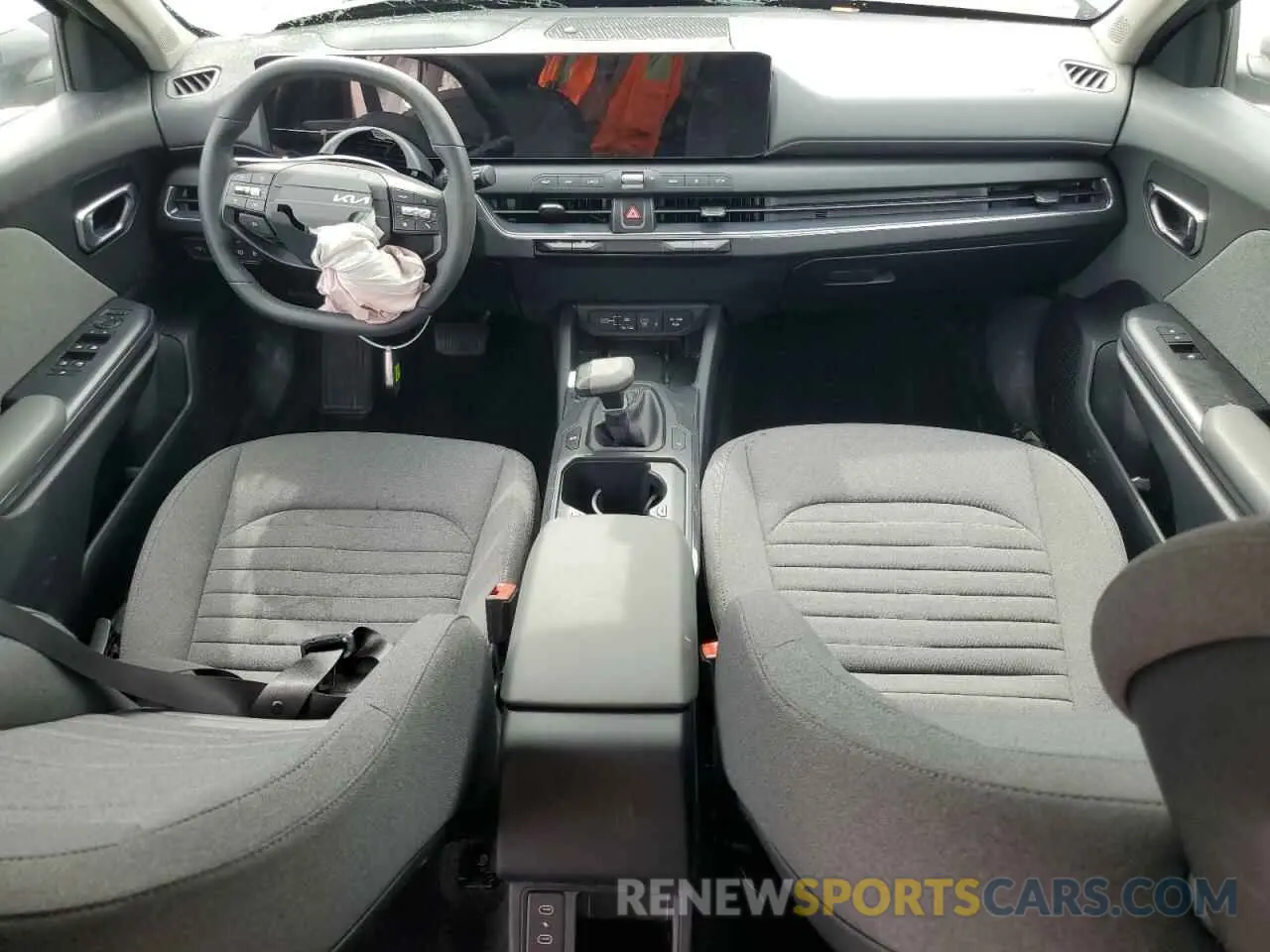 8 fotografías del automóvil dañado 3KPFU4DE4SE067674 KIA K4 EX 2025