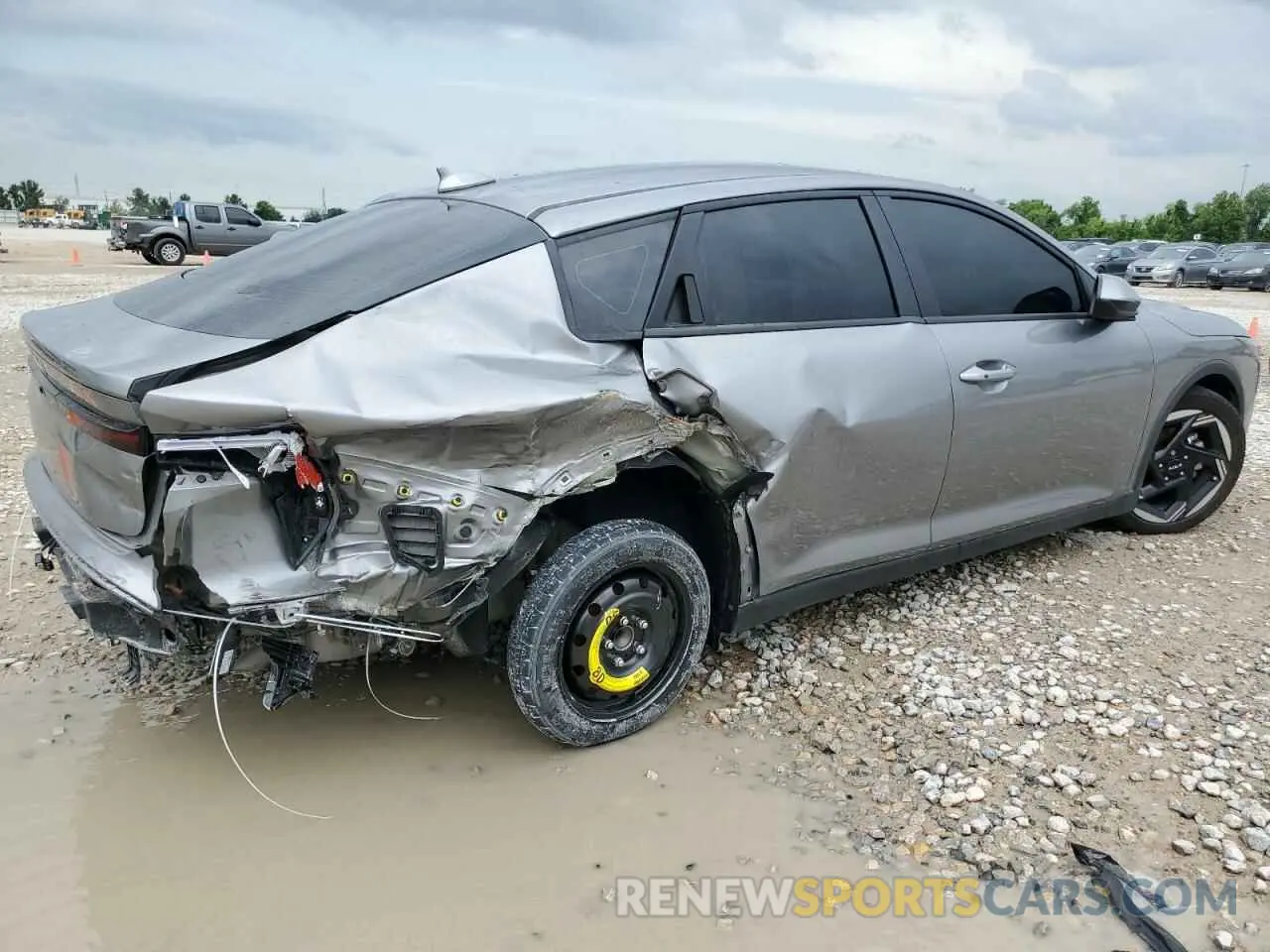 3 fotografías del automóvil dañado 3KPFU4DE7SE008473 KIA K4 EX 2025