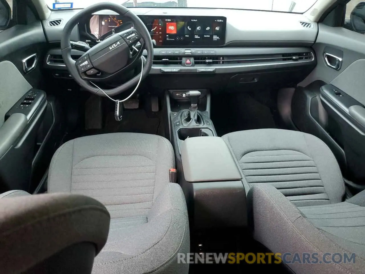 8 fotografías del automóvil dañado 3KPFU4DE7SE008473 KIA K4 EX 2025