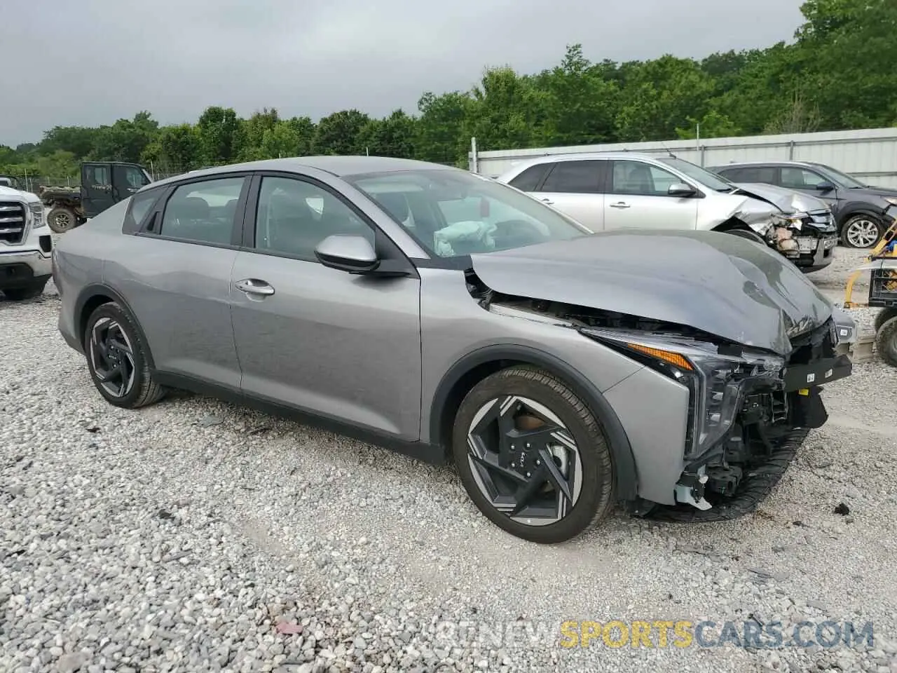 4 fotografías del automóvil dañado 3KPFU4DEXSE023937 KIA K4 EX 2025