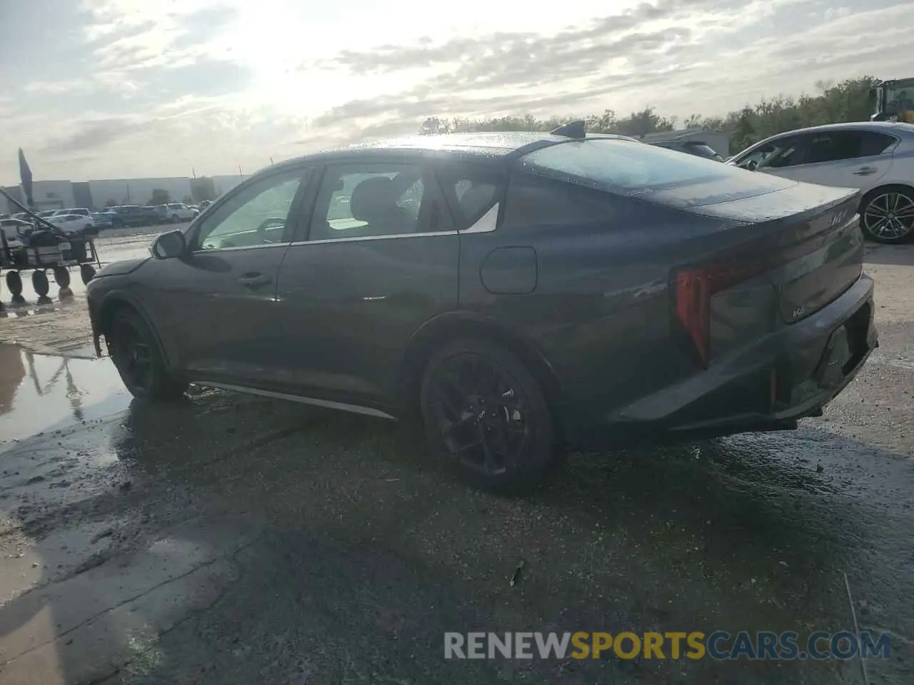 2 fotografías del automóvil dañado 3KPFW4DC0SE067227 KIA K4 GT-LINE 2025