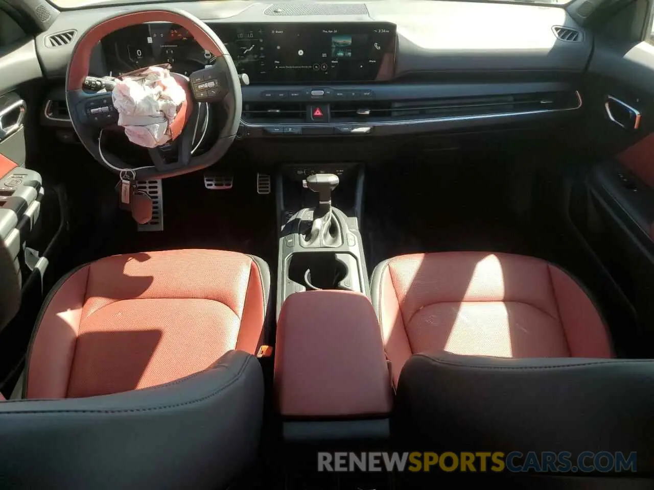 8 fotografías del automóvil dañado 3KPFW4DC5SE101713 KIA K4 GT-LINE 2025