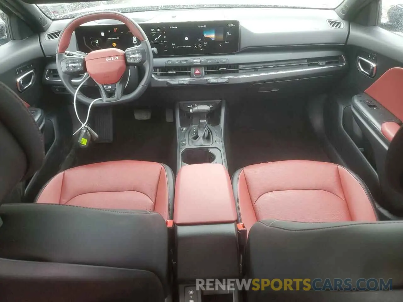 8 fotografías del automóvil dañado 3KPFW4DE3SE050729 KIA K4 GT LINE 2025