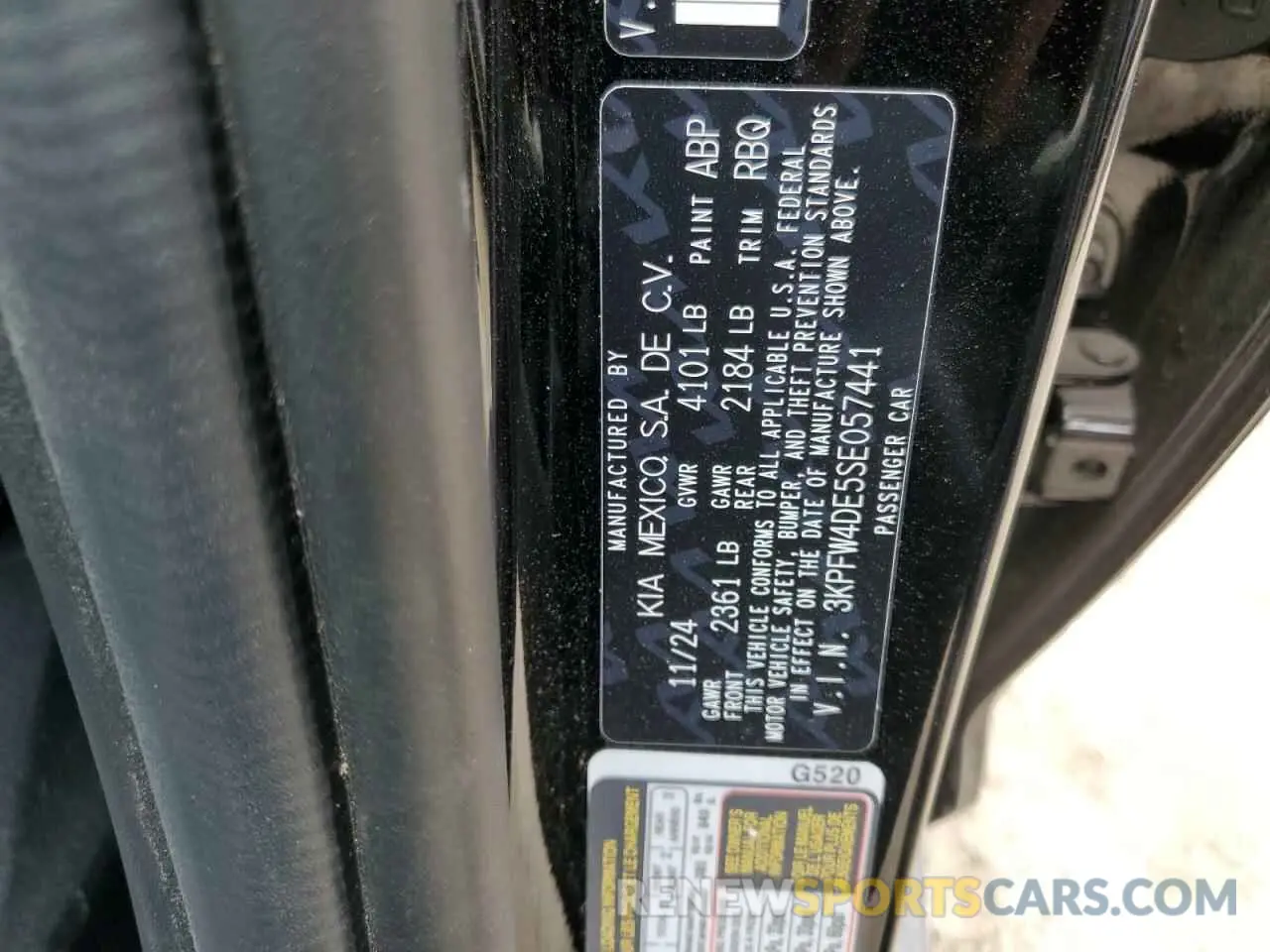 15 fotografías del automóvil dañado 3KPFW4DE5SE057441 KIA K4 GT LINE 2025