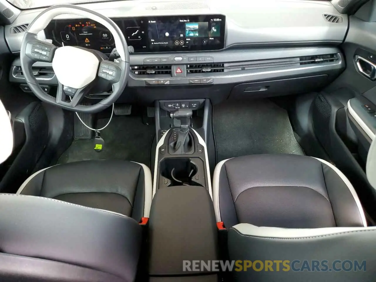 8 fotografías del automóvil dañado 3KPFW4DE6SE043855 KIA K4 GT LINE 2025