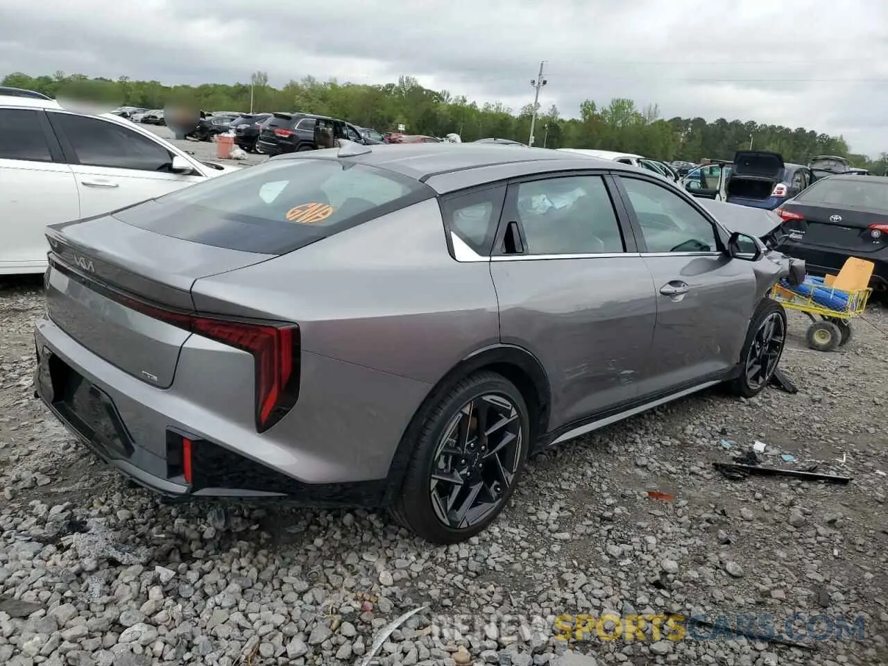 3 fotografías del automóvil dañado 3KPFW4DE8SE064609 KIA K4 GT LINE 2025