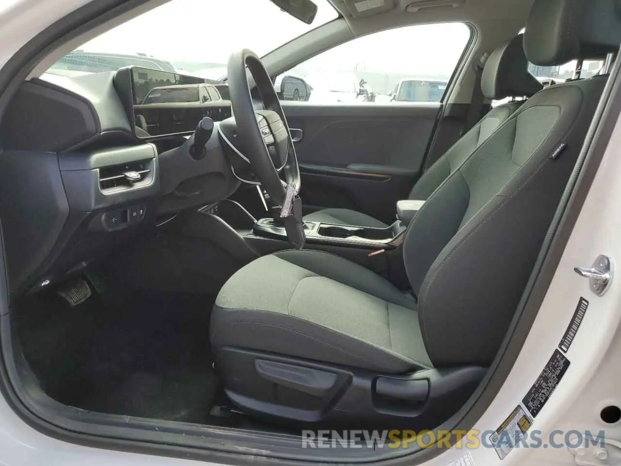 7 fotografías del automóvil dañado 3KPFT4DE0SE085429 KIA K4 LX 2025