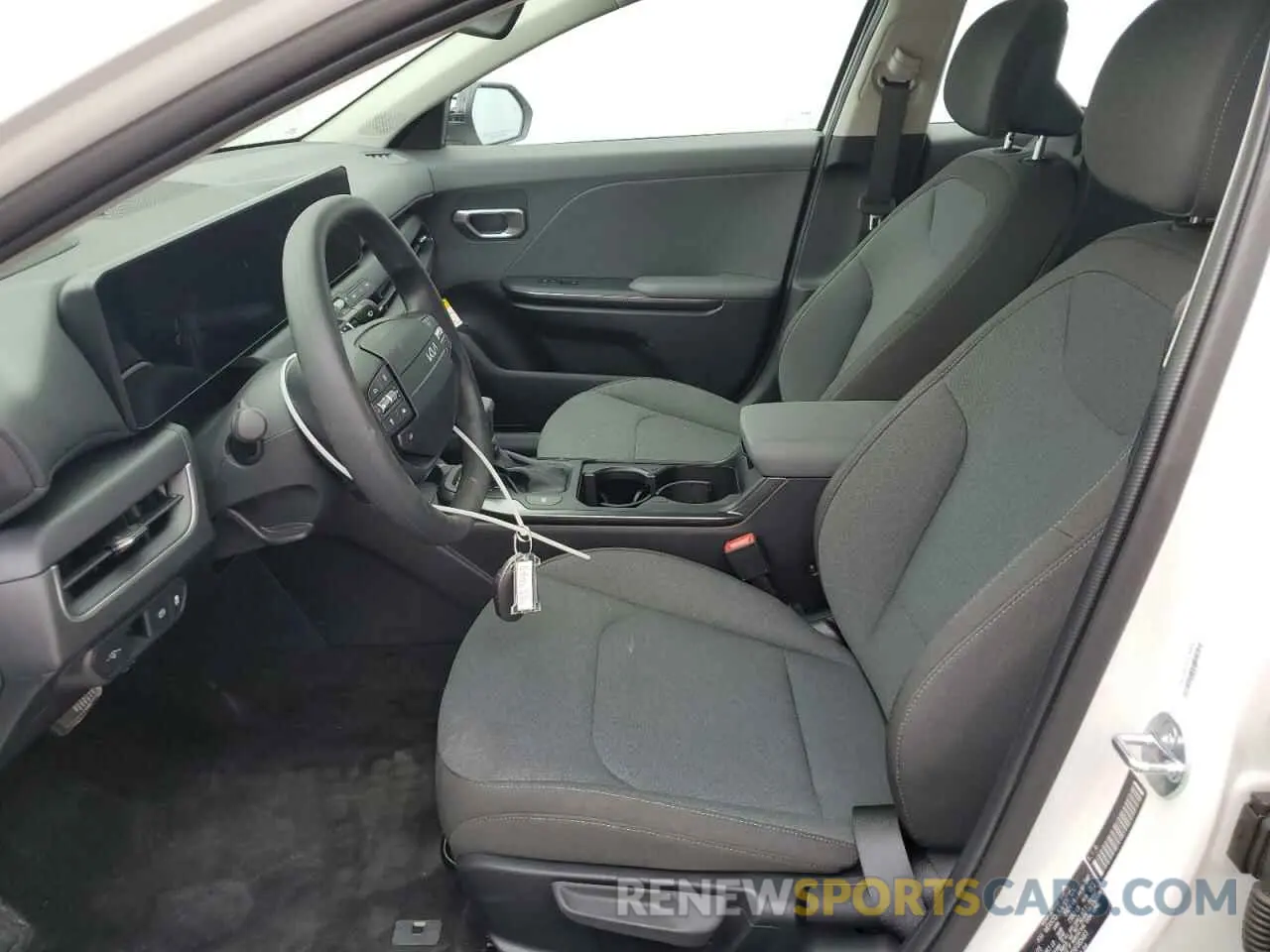 7 fotografías del automóvil dañado 3KPFT4DE0SE085463 KIA K4 LX 2025