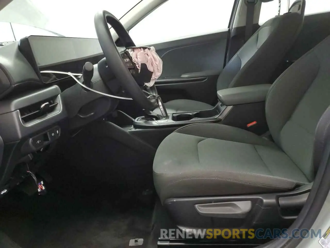 7 fotografías del automóvil dañado 3KPFT4DE1SE006530 KIA K4 LX 2025