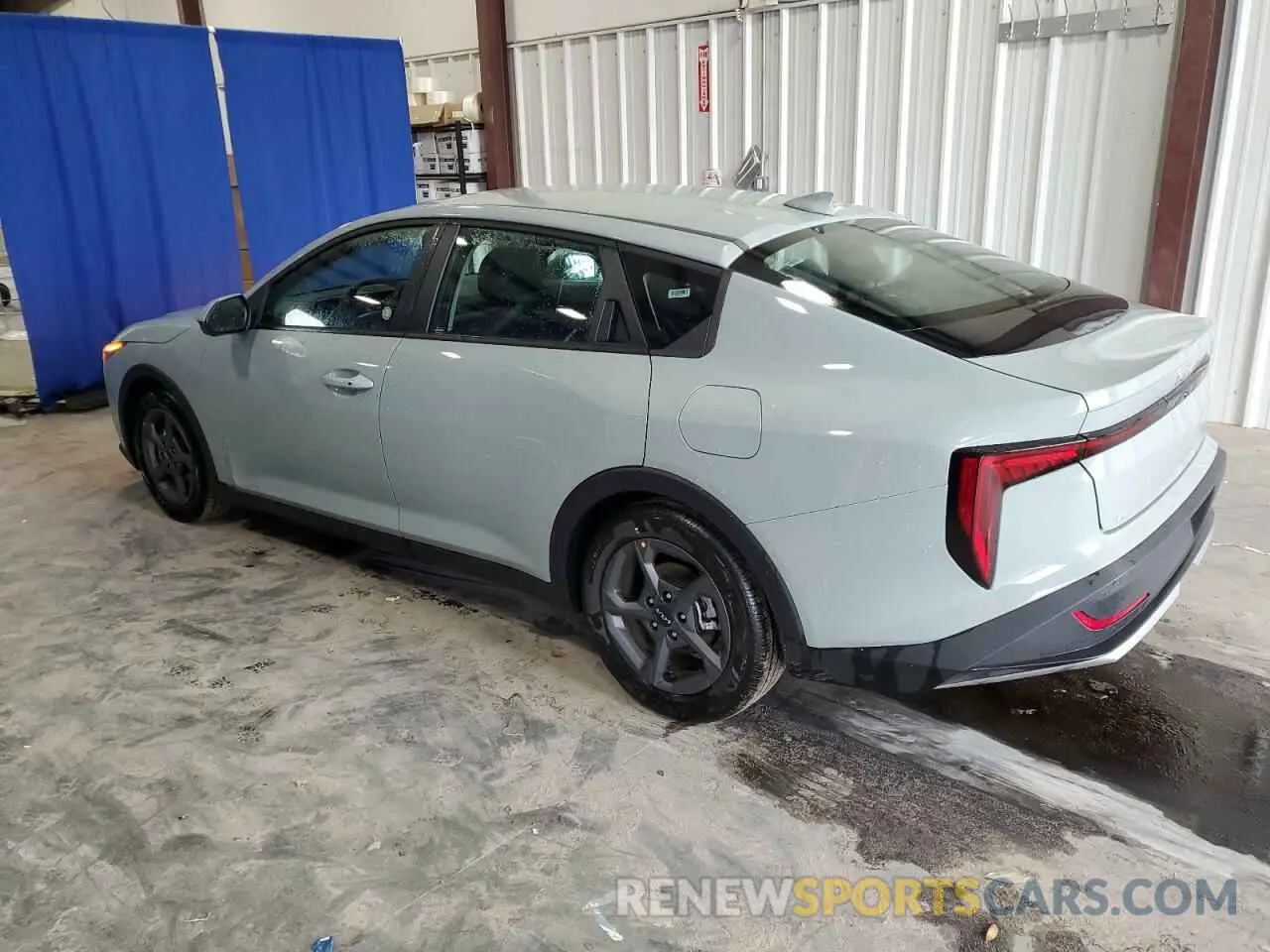 2 fotografías del automóvil dañado 3KPFT4DE1SE065867 KIA K4 LX 2025
