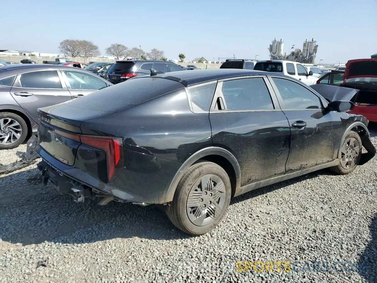 3 fotografías del automóvil dañado 3KPFT4DE2SE004737 KIA K4 LX 2025