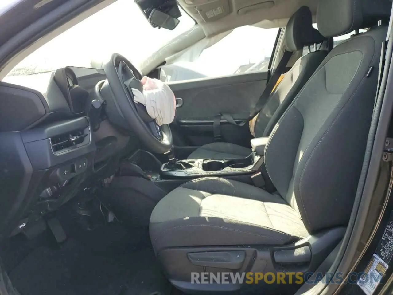 7 fotografías del automóvil dañado 3KPFT4DE2SE004737 KIA K4 LX 2025