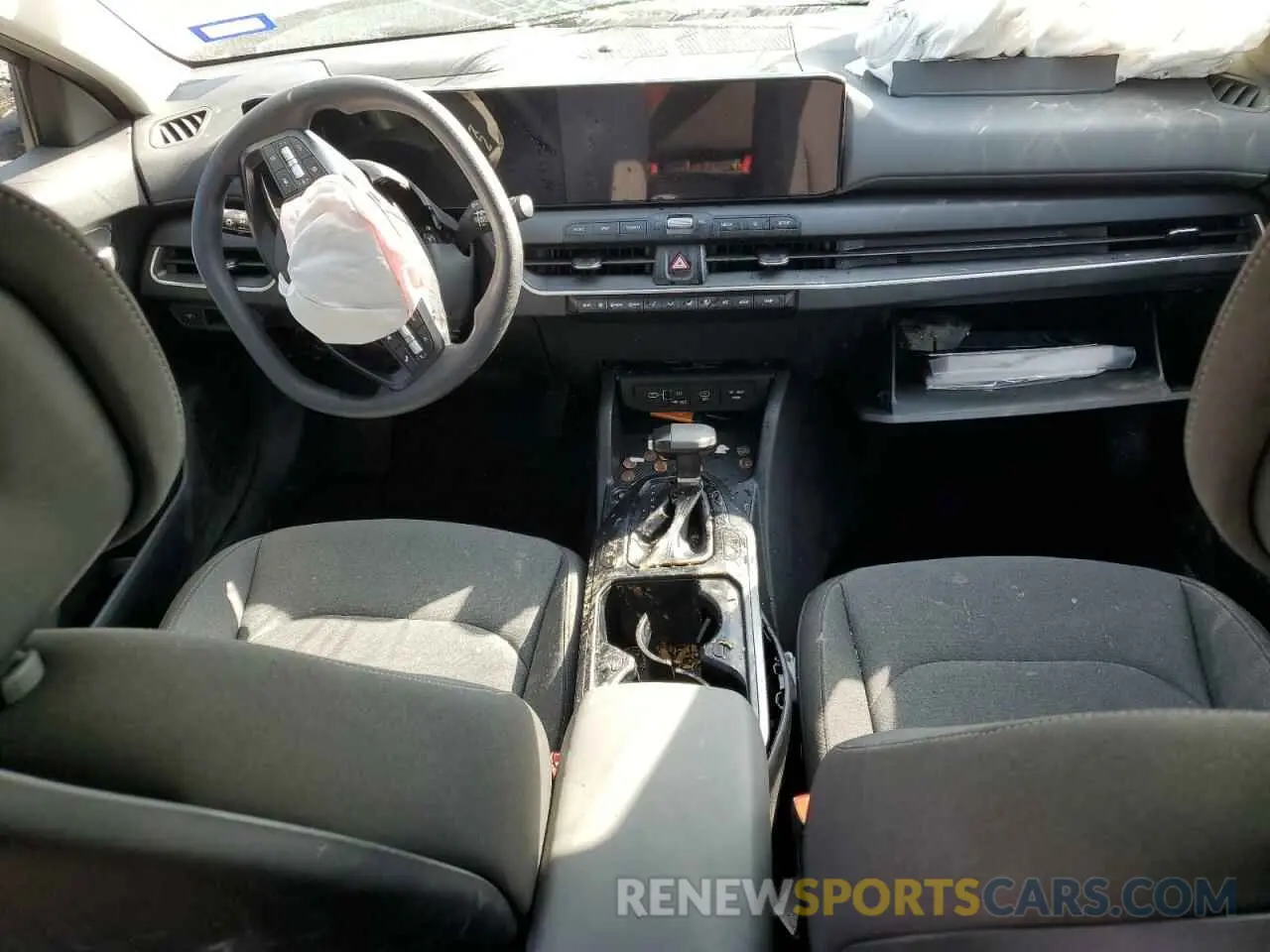 8 fotografías del automóvil dañado 3KPFT4DE2SE004737 KIA K4 LX 2025
