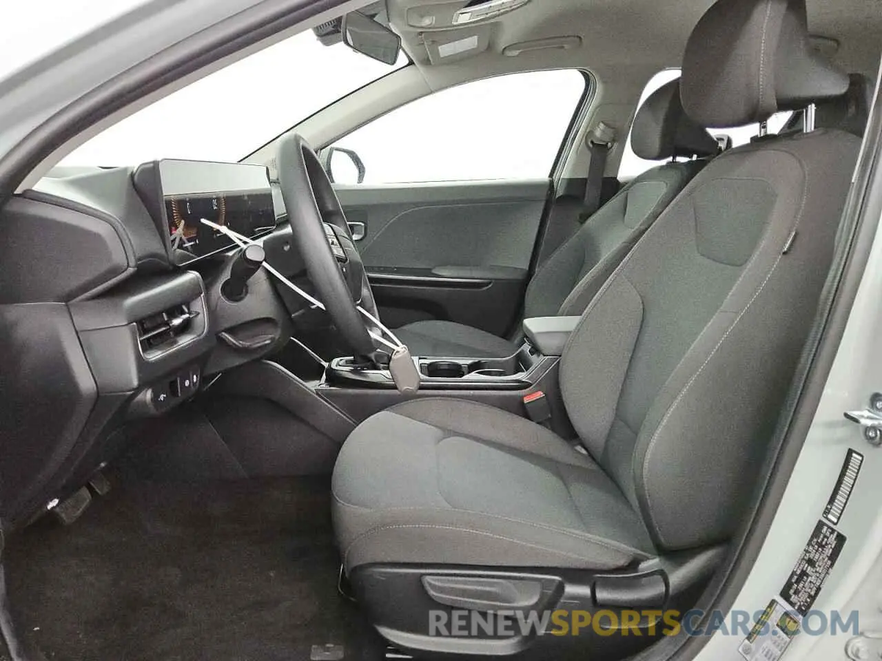 7 fotografías del automóvil dañado 3KPFT4DE3SE017156 KIA K4 LX 2025