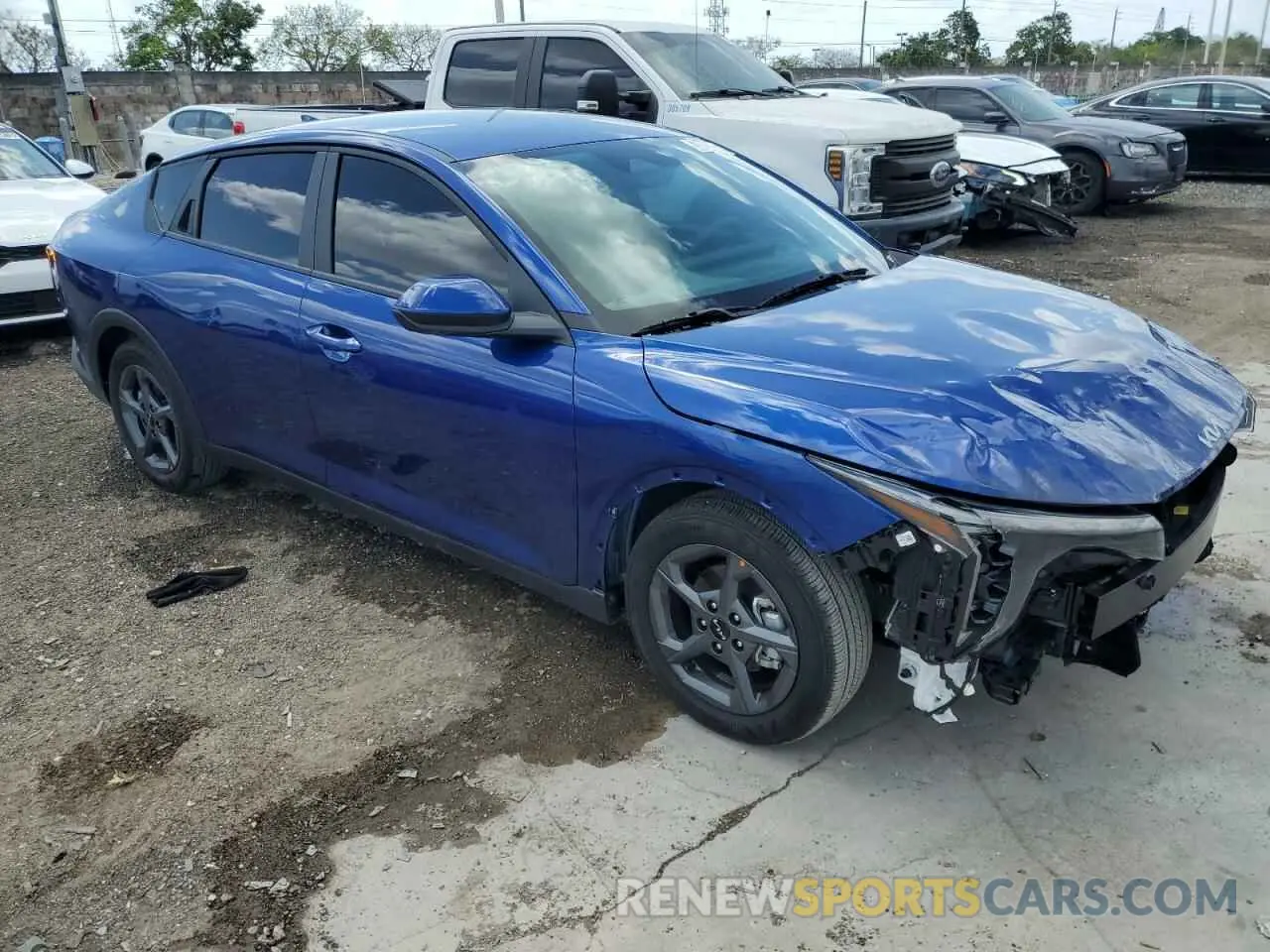 4 fotografías del automóvil dañado 3KPFT4DE4SE060033 KIA K4 LX 2025