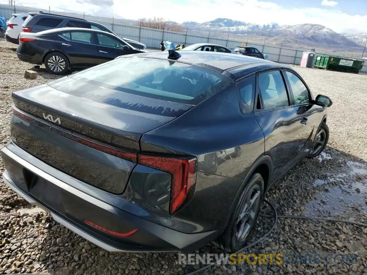 3 fotografías del automóvil dañado 3KPFT4DE4SE062610 KIA K4 LX 2025