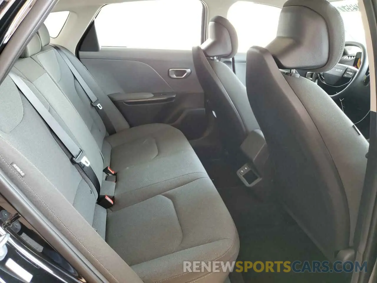 10 fotografías del automóvil dañado 3KPFT4DE5SE078850 KIA K4 LX 2025