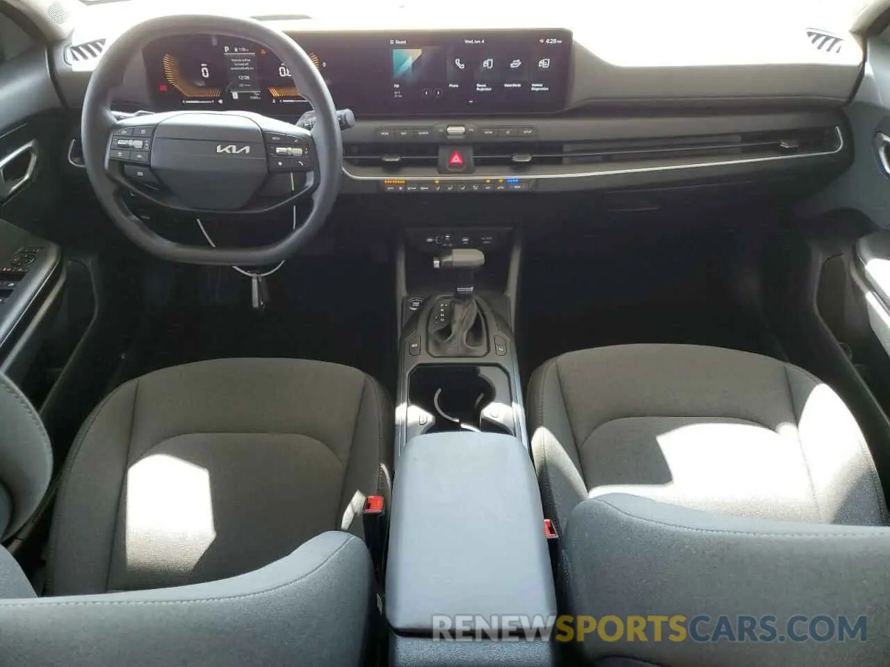 8 fotografías del automóvil dañado 3KPFT4DE5SE078850 KIA K4 LX 2025