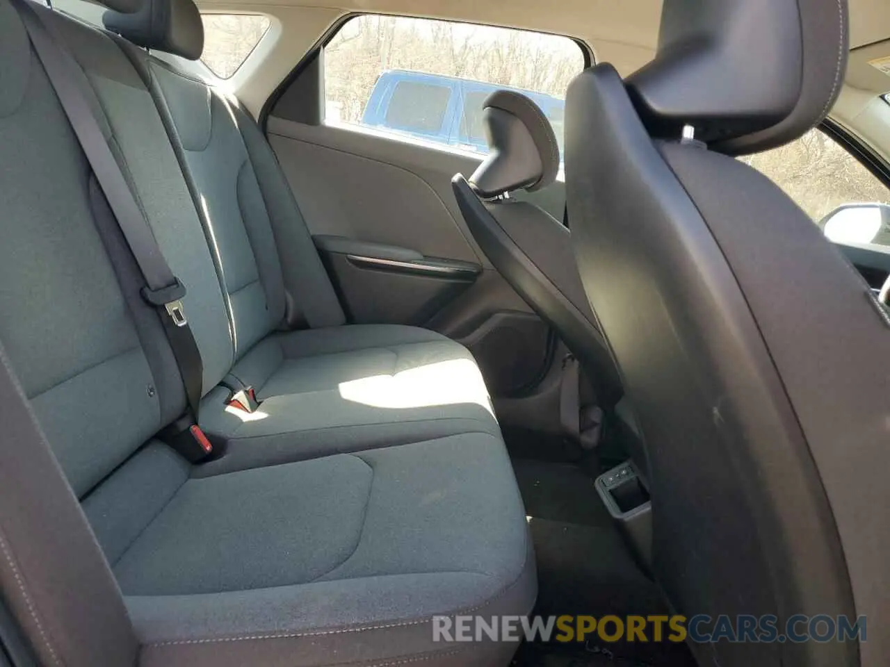 10 fotografías del automóvil dañado 3KPFT4DE6SE047316 KIA K4 LX 2025