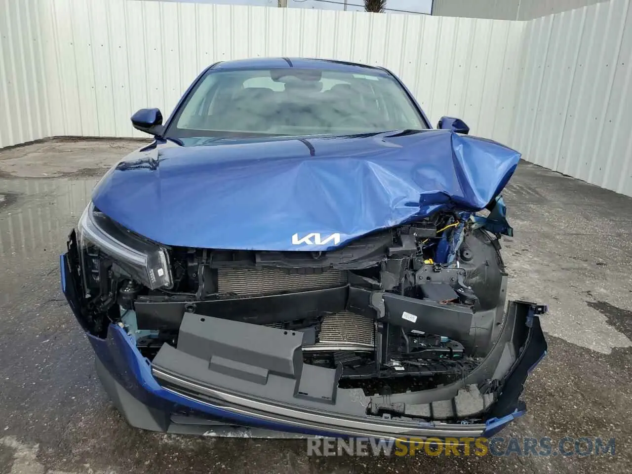 5 fotografías del automóvil dañado 3KPFT4DE6SE047641 KIA K4 LX 2025