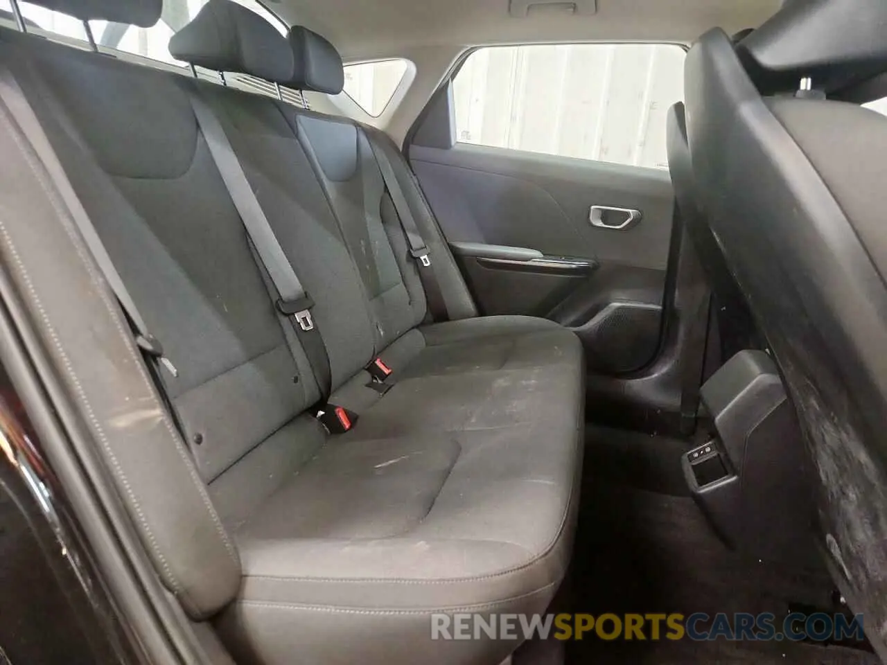10 fotografías del automóvil dañado 3KPFT4DE6SE071874 KIA K4 LX 2025