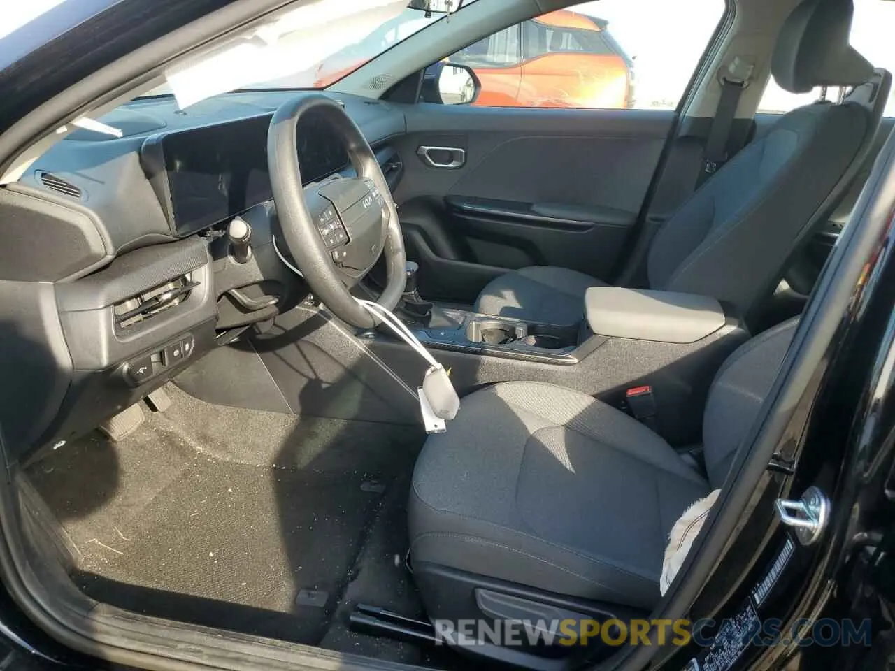 7 fotografías del automóvil dañado 3KPFT4DE7SE019704 KIA K4 LX 2025