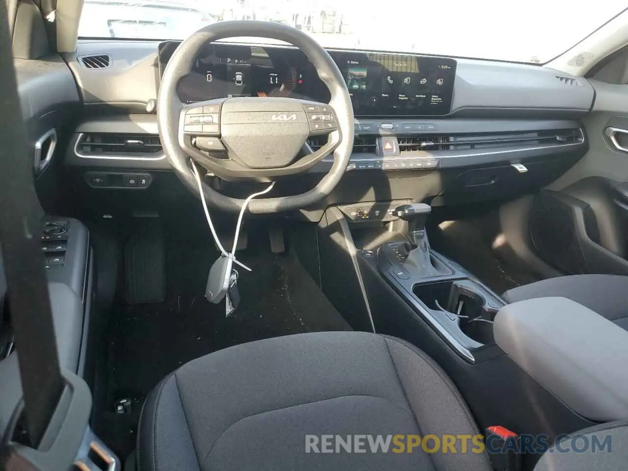 8 fotografías del automóvil dañado 3KPFT4DE7SE019704 KIA K4 LX 2025
