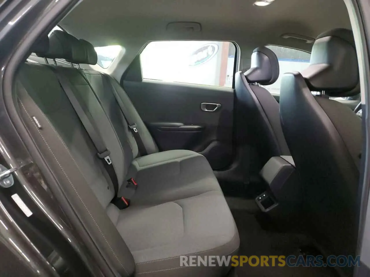 10 fotografías del automóvil dañado 3KPFT4DE7SE075092 KIA K4 LX 2025