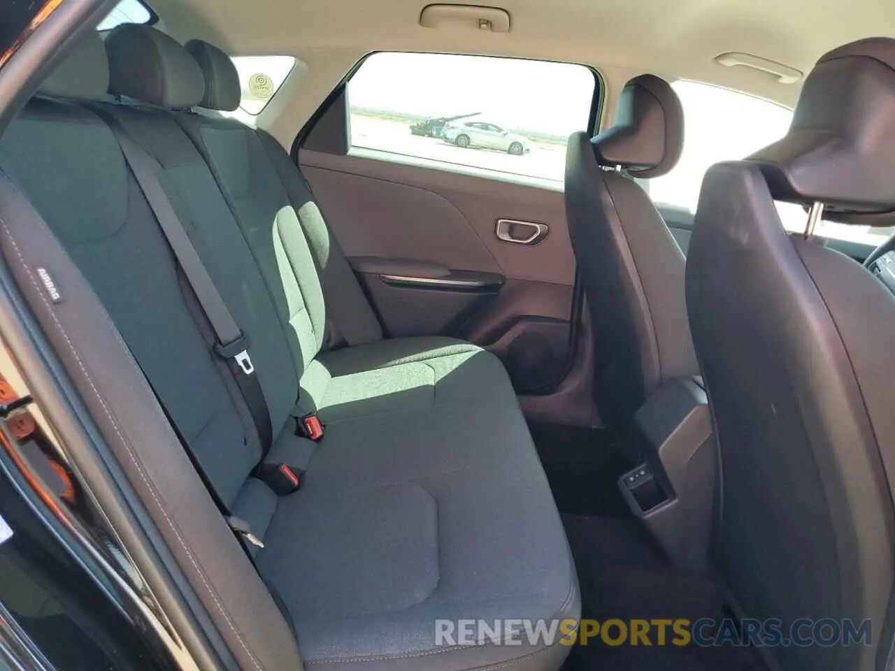 10 fotografías del automóvil dañado 3KPFT4DE7SE091549 KIA K4 LX 2025