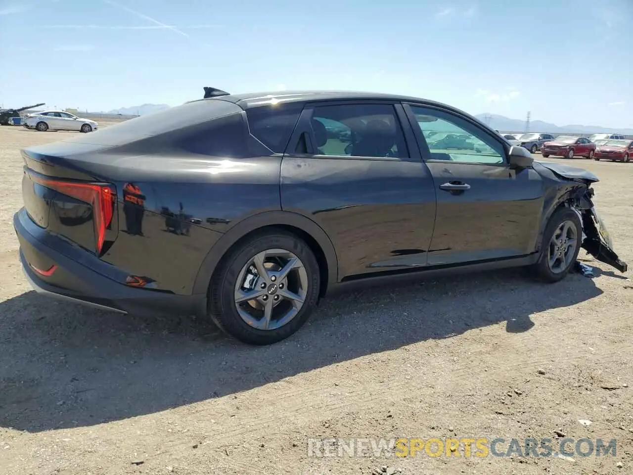 3 fotografías del automóvil dañado 3KPFT4DE7SE091549 KIA K4 LX 2025