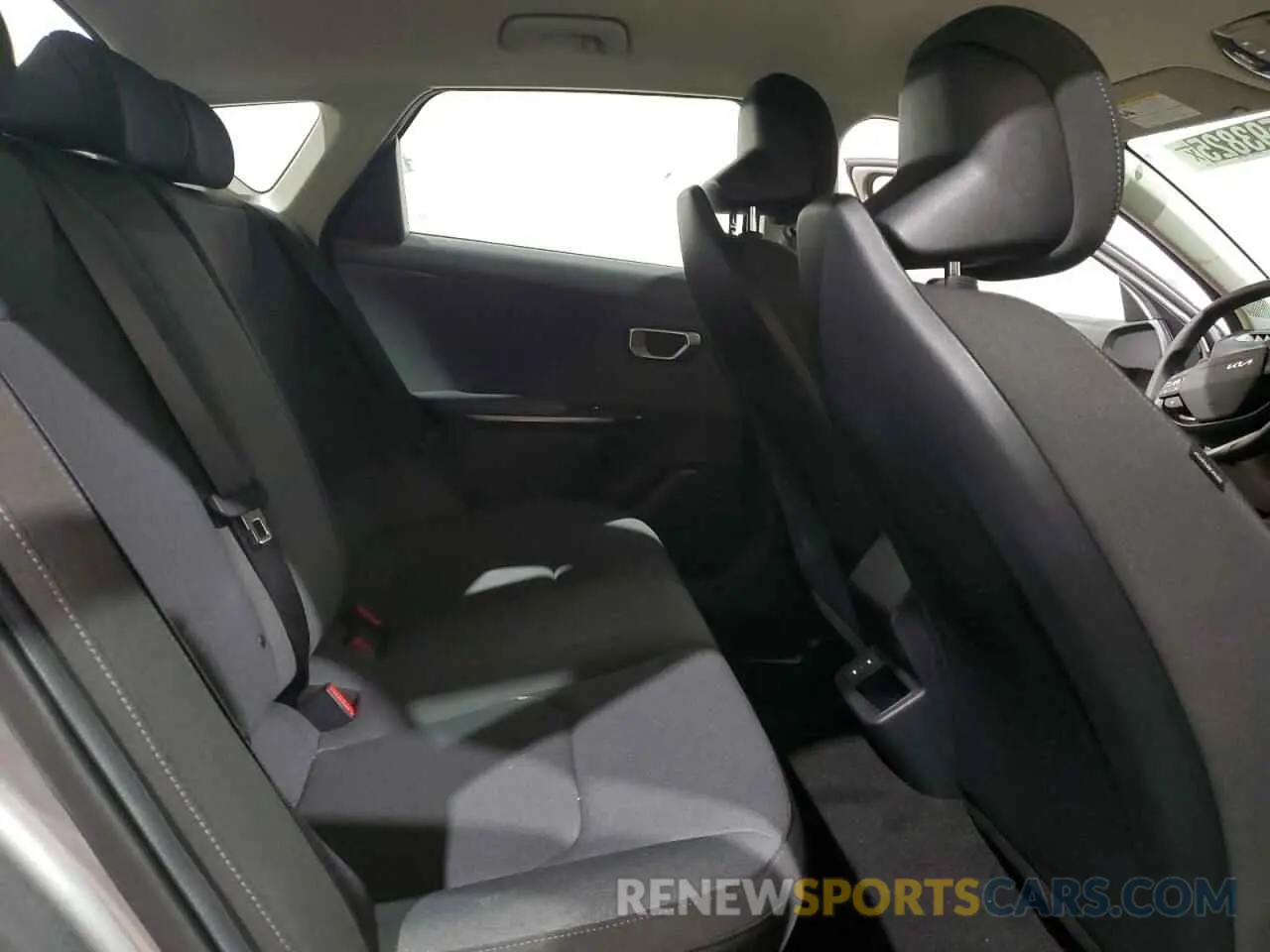 10 fotografías del automóvil dañado 3KPFT4DE8SE101019 KIA K4 LX 2025