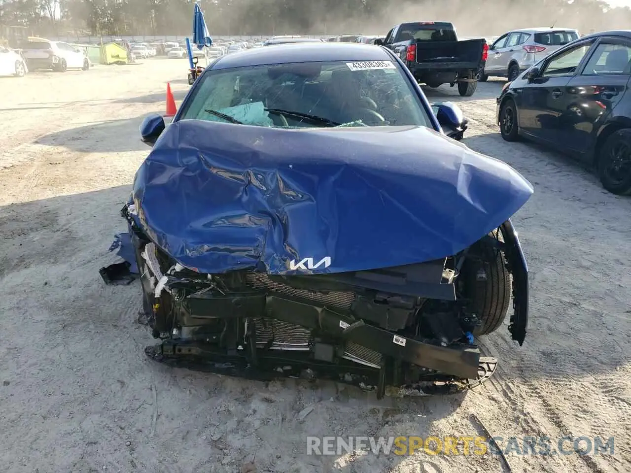 5 fotografías del automóvil dañado 3KPFT4DE9SE010986 KIA K4 LX 2025