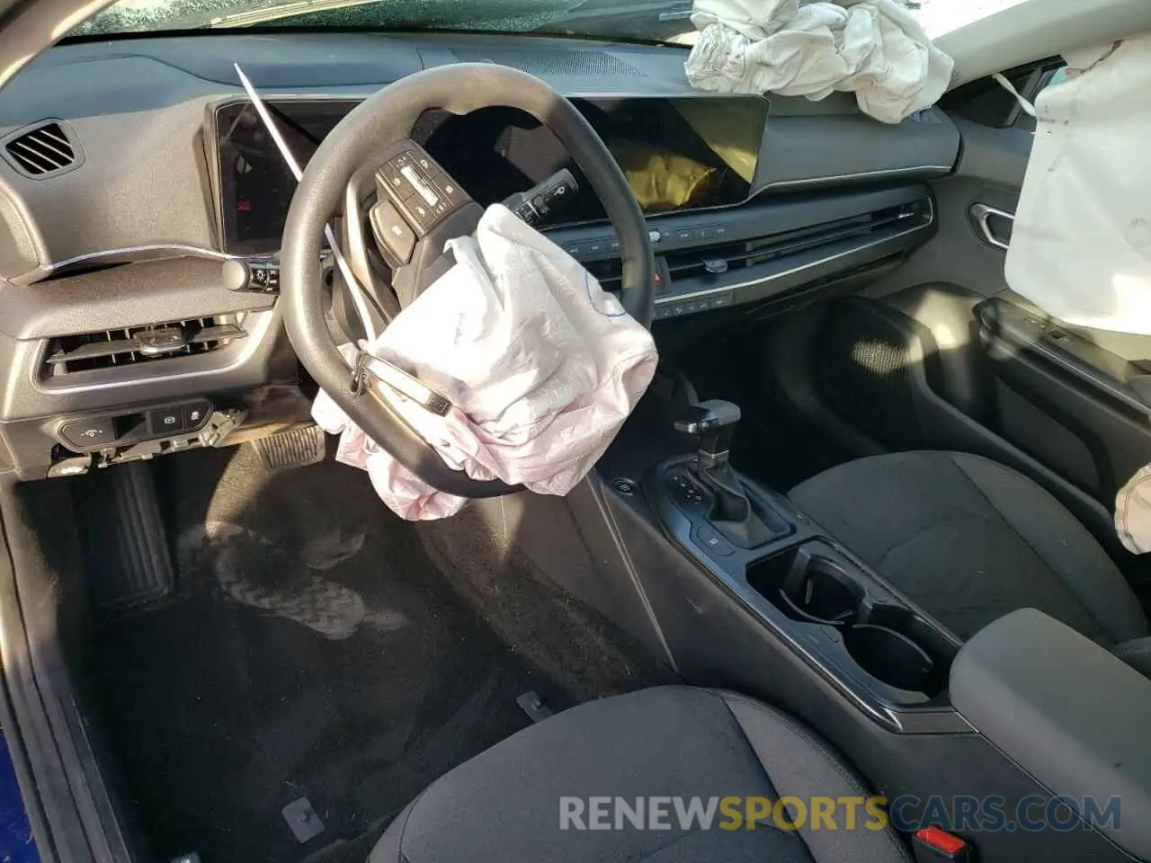 8 fotografías del automóvil dañado 3KPFT4DE9SE010986 KIA K4 LX 2025