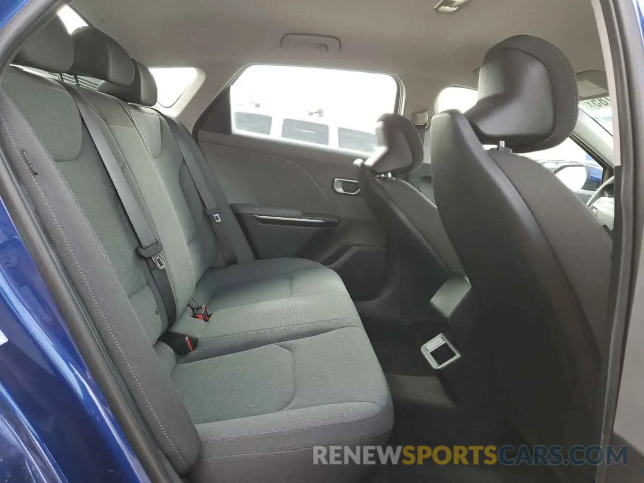 10 fotografías del automóvil dañado 3KPFT4DE9SE030185 KIA K4 LX 2025