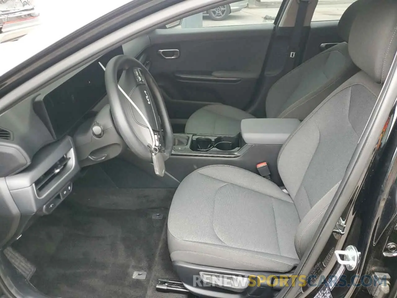 7 fotografías del automóvil dañado 3KPFT4DE9SE076261 KIA K4 LX 2025