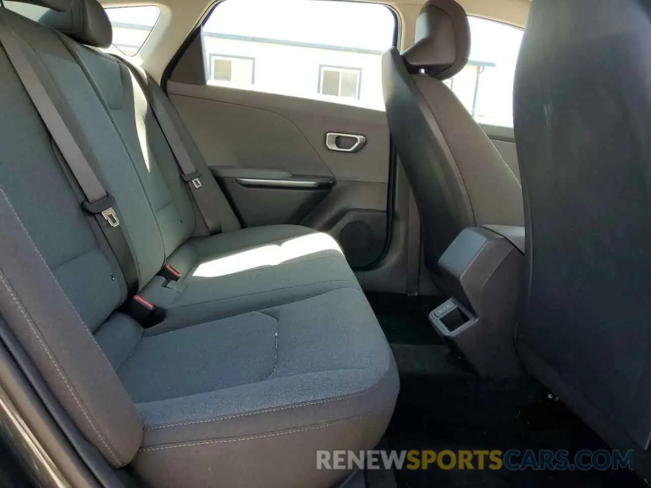10 fotografías del automóvil dañado 3KPFT4DE2SE062802 KIA K4 LX 2026