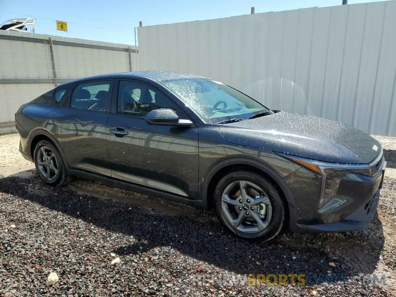 4 fotografías del automóvil dañado 3KPFT4DE2SE062802 KIA K4 LX 2026