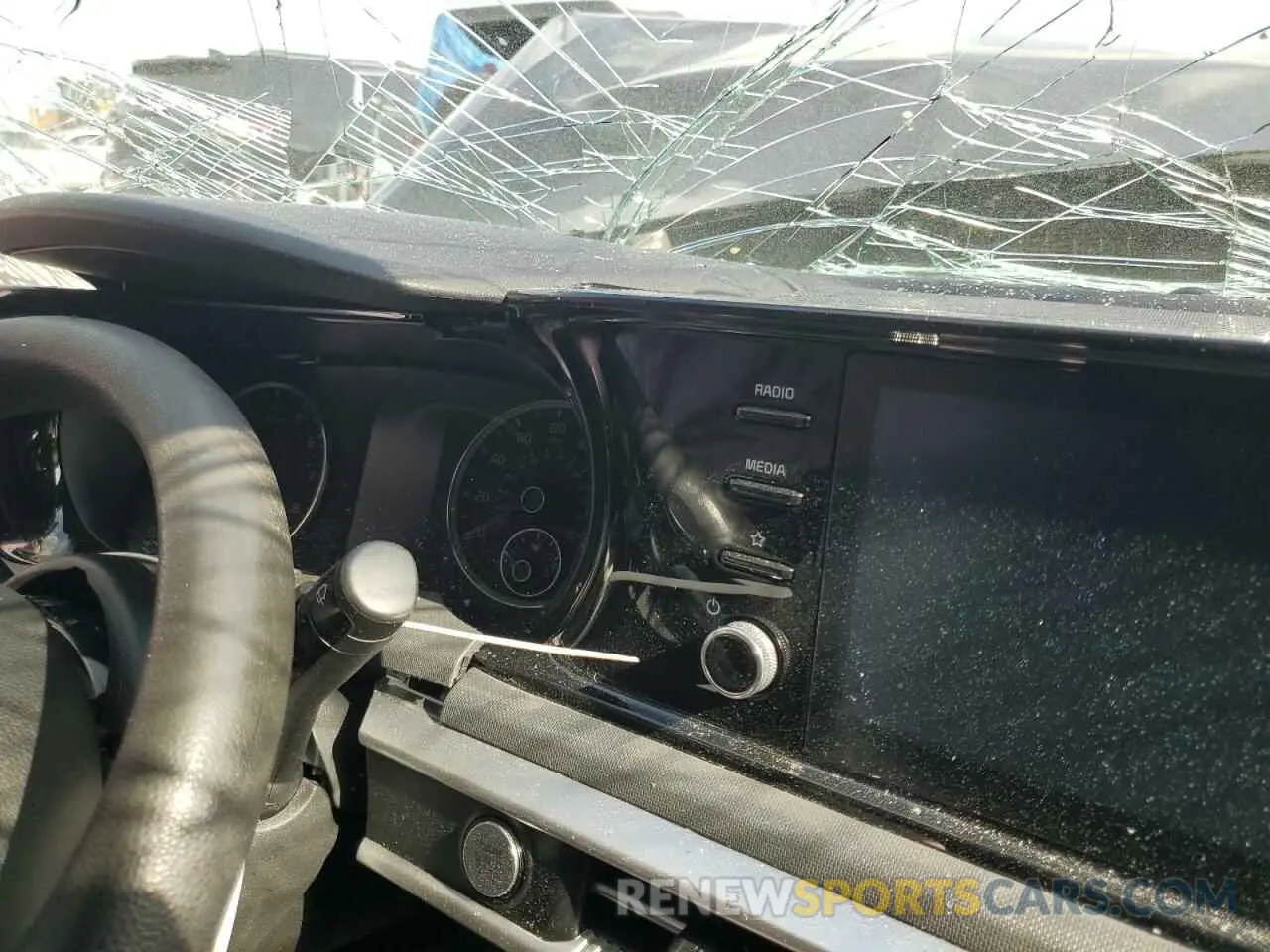 9 fotografías del automóvil dañado 5XXG14J20MG074512 KIA K5 2021