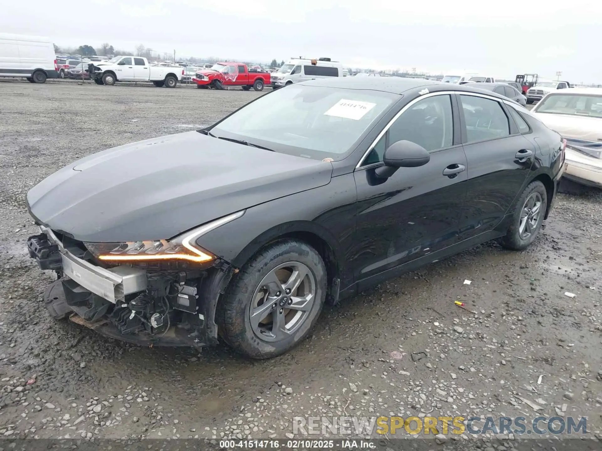 2 fotografías del automóvil dañado 5XXG14J21MG010284 KIA K5 2021